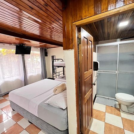 Rio Danta Hostel La Fortuna ภายนอก รูปภาพ