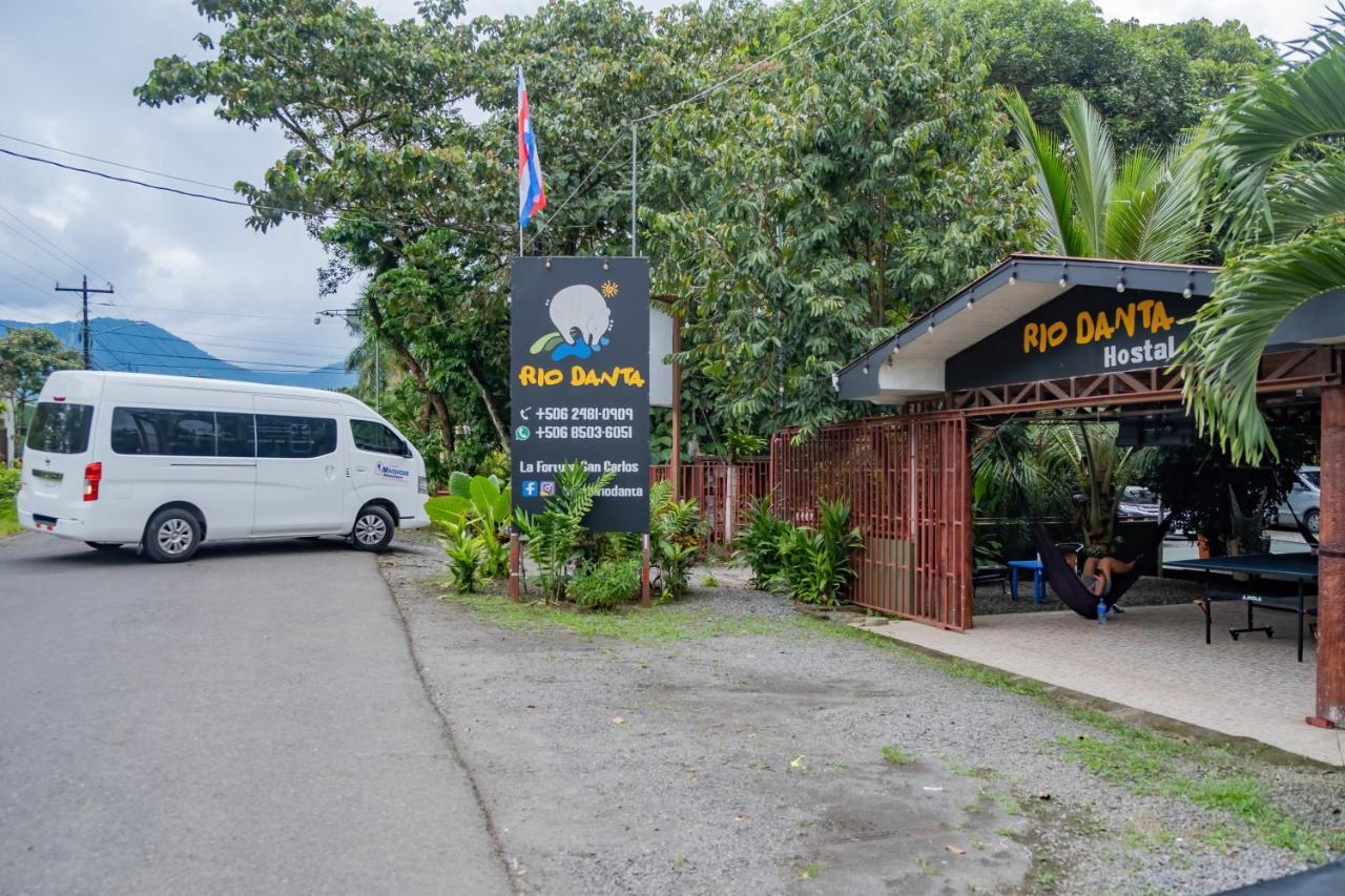 Rio Danta Hostel La Fortuna ภายนอก รูปภาพ