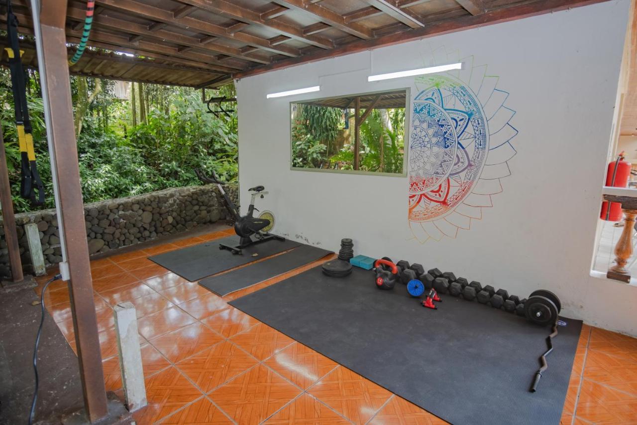 Rio Danta Hostel La Fortuna ภายนอก รูปภาพ