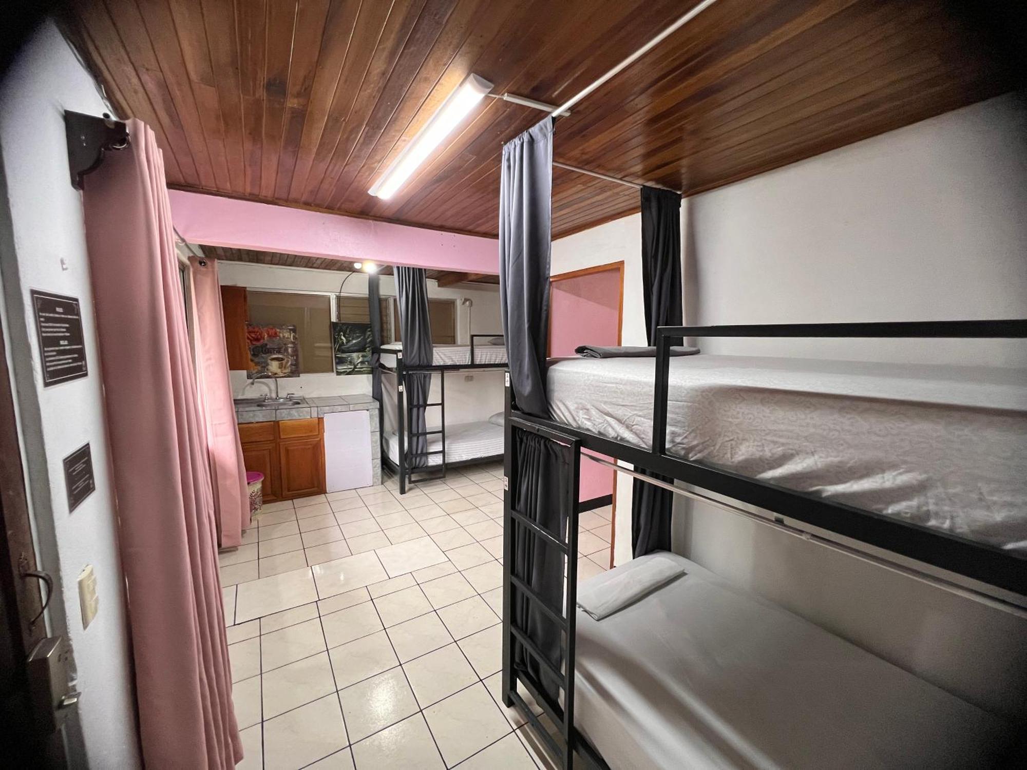 Rio Danta Hostel La Fortuna ภายนอก รูปภาพ