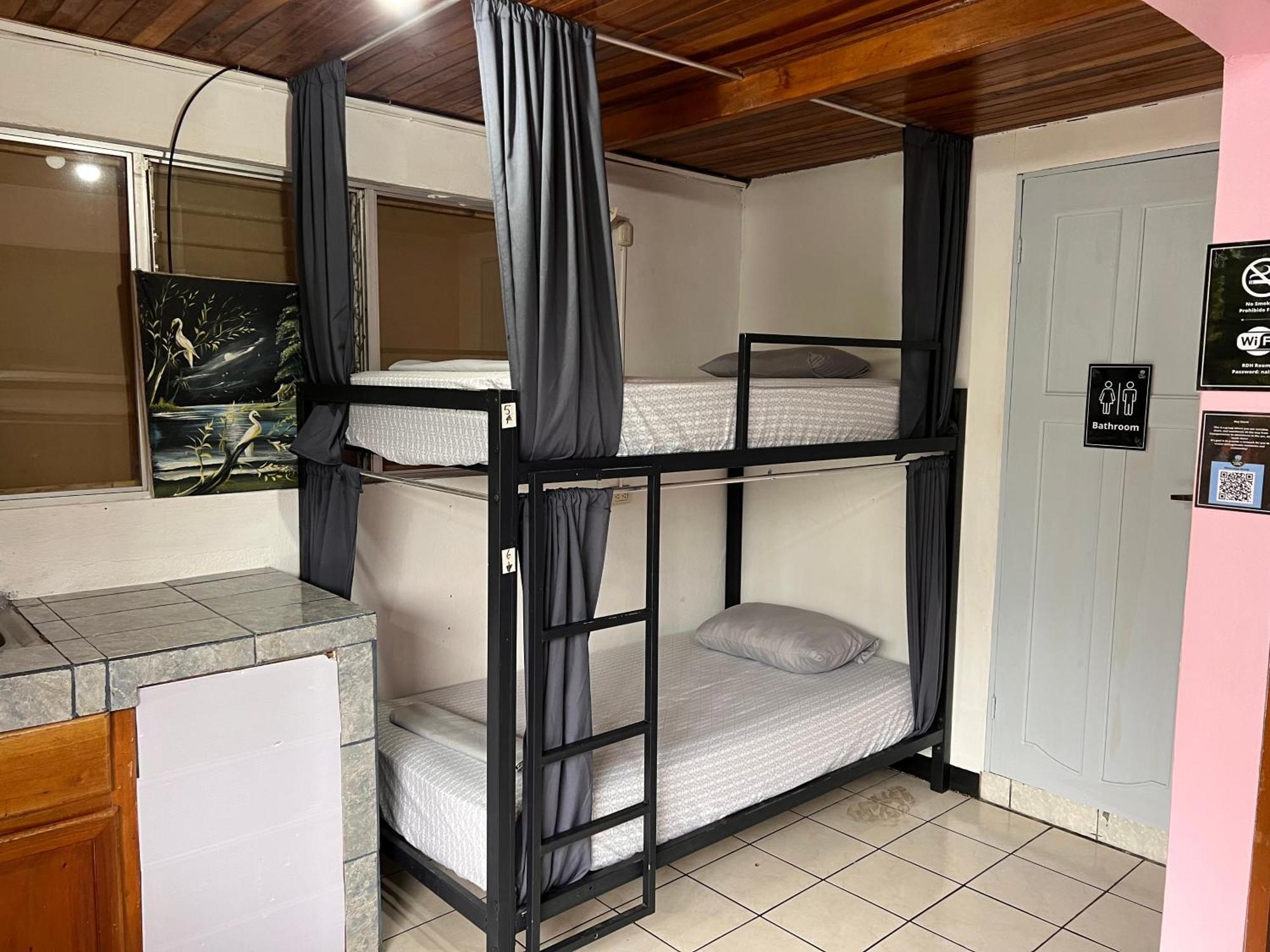 Rio Danta Hostel La Fortuna ภายนอก รูปภาพ