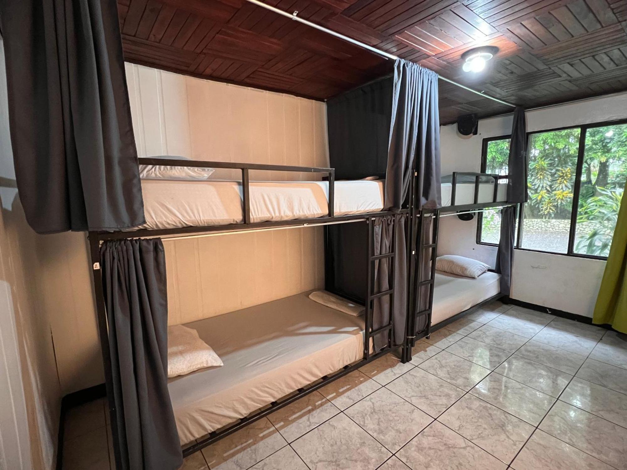 Rio Danta Hostel La Fortuna ภายนอก รูปภาพ