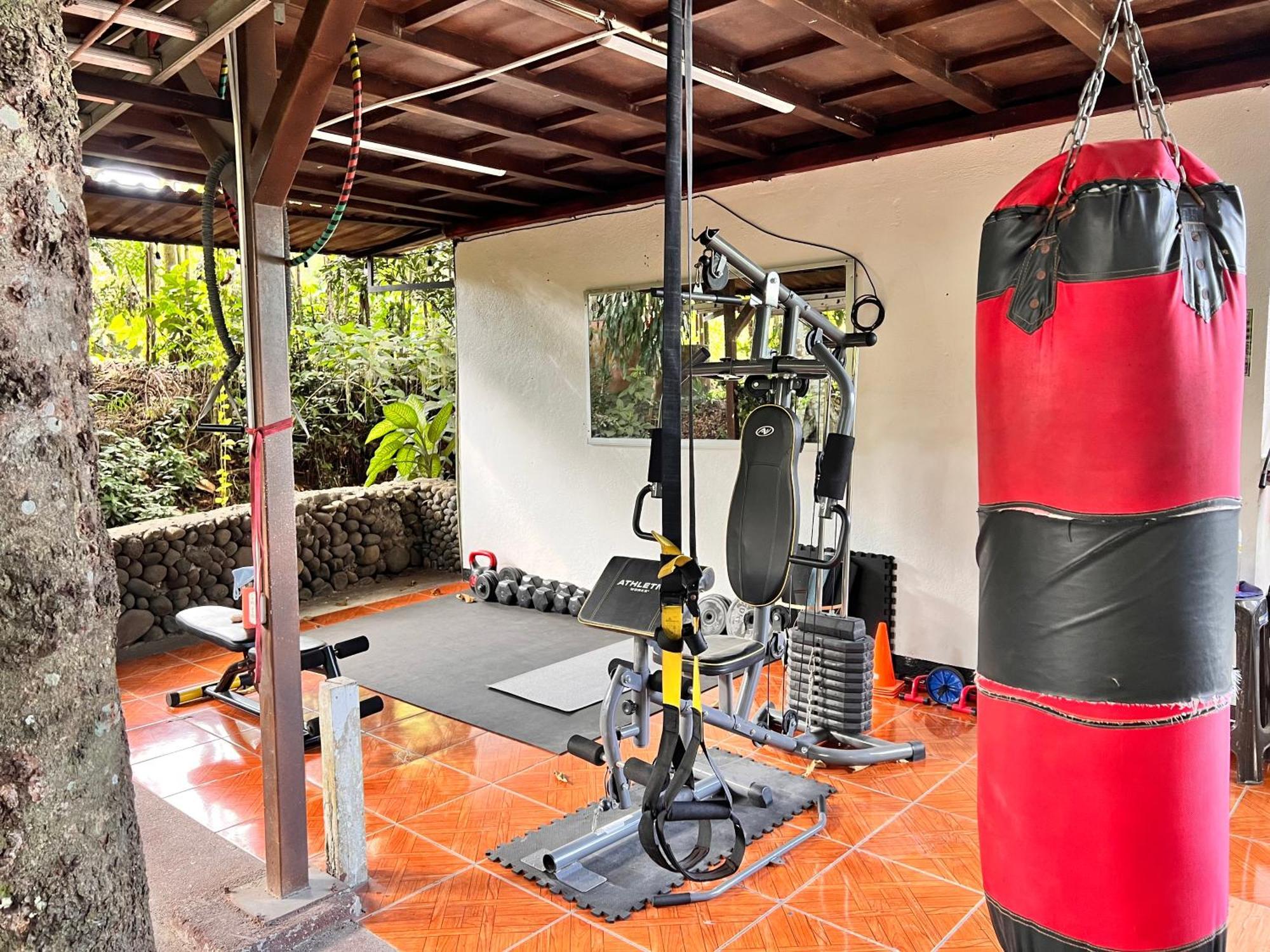 Rio Danta Hostel La Fortuna ภายนอก รูปภาพ