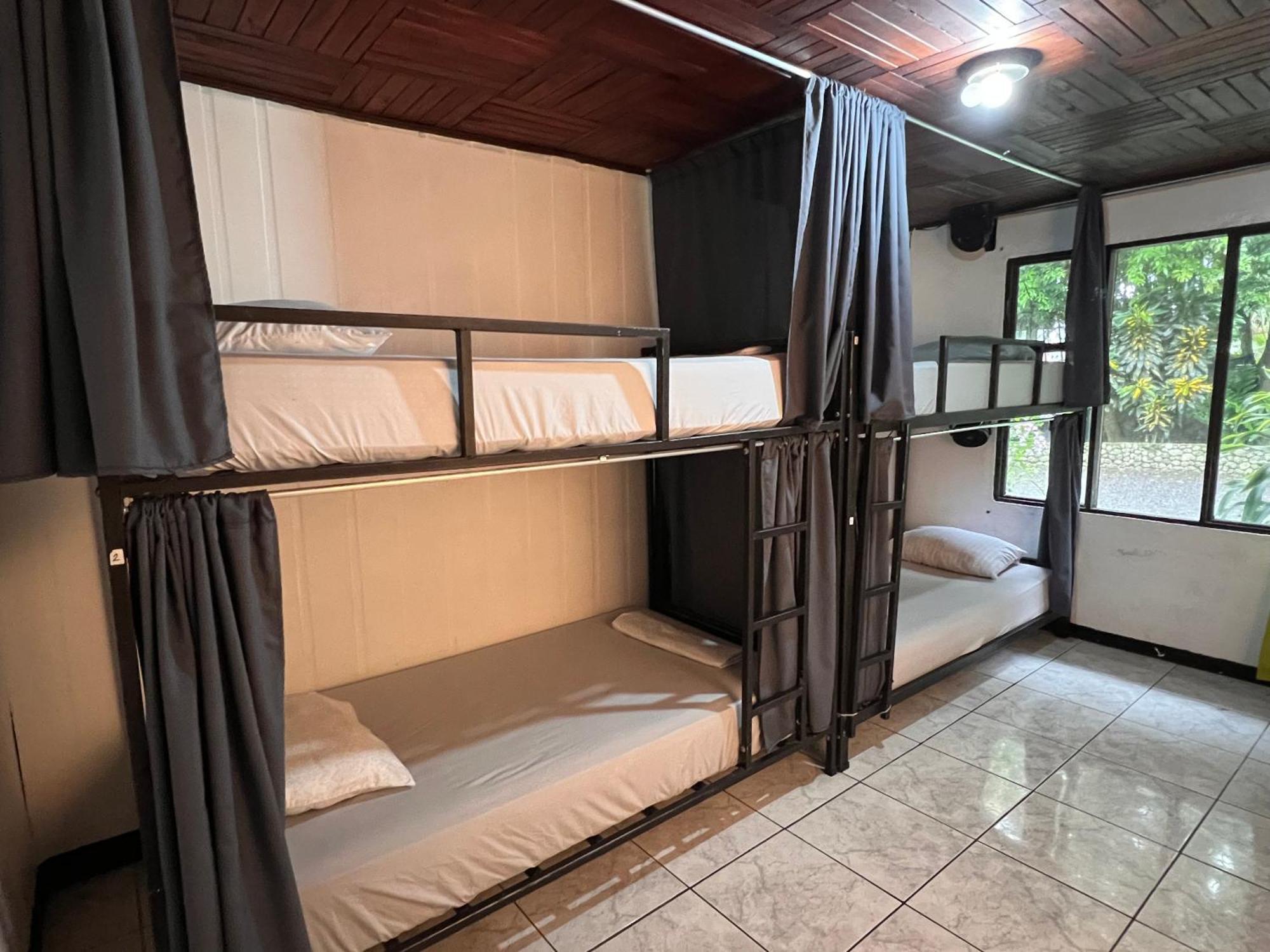Rio Danta Hostel La Fortuna ภายนอก รูปภาพ