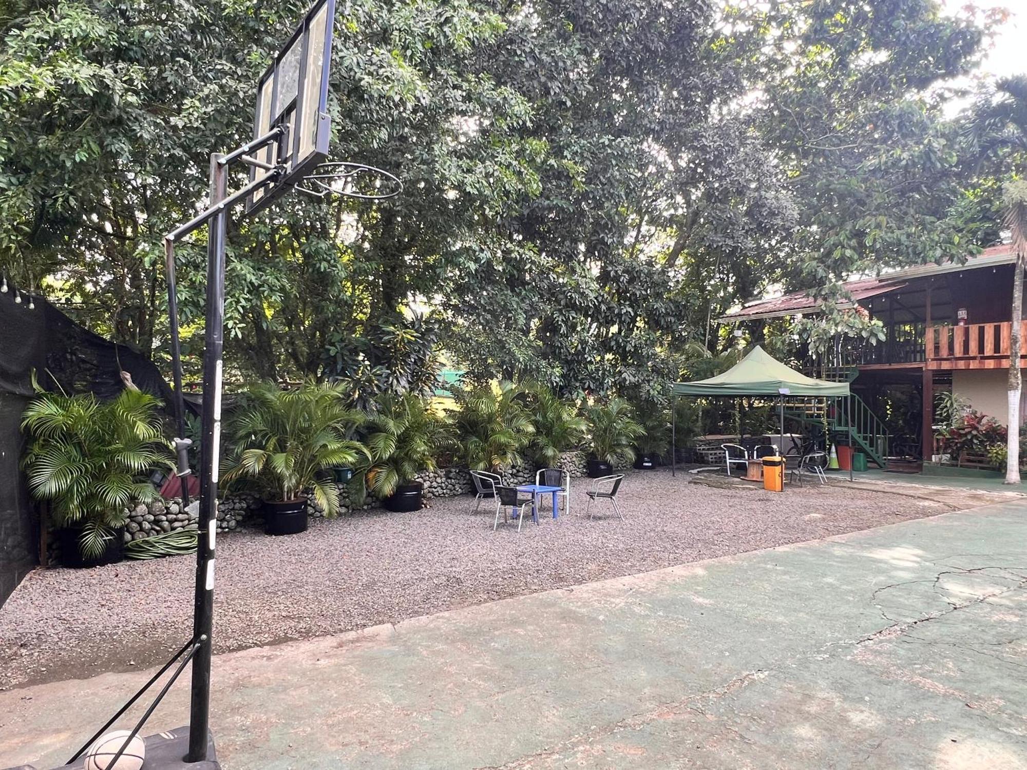 Rio Danta Hostel La Fortuna ภายนอก รูปภาพ