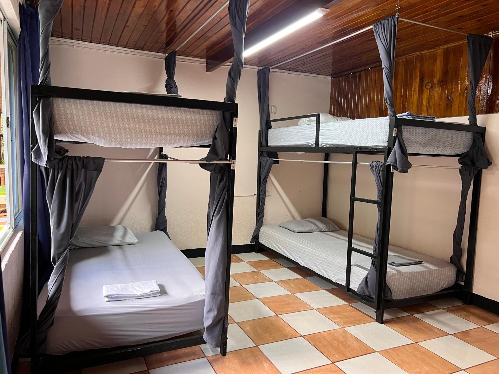 Rio Danta Hostel La Fortuna ภายนอก รูปภาพ