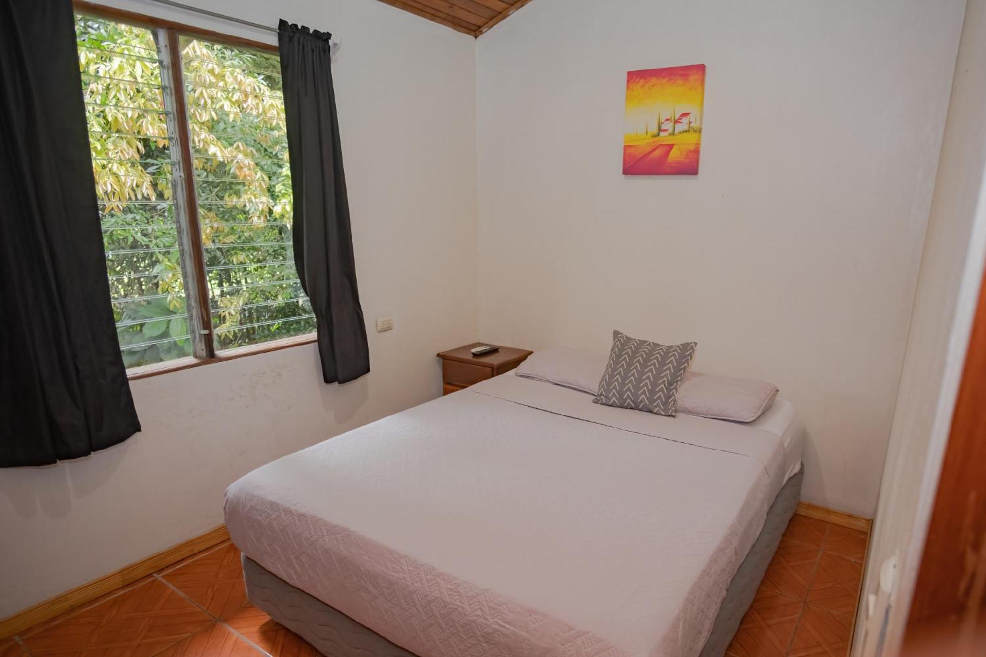 Rio Danta Hostel La Fortuna ภายนอก รูปภาพ