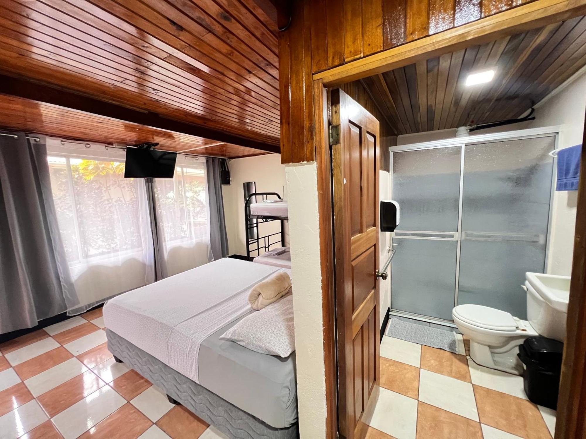 Rio Danta Hostel La Fortuna ภายนอก รูปภาพ