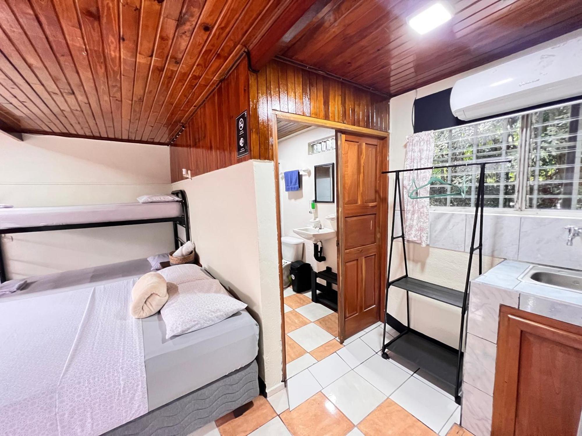 Rio Danta Hostel La Fortuna ภายนอก รูปภาพ